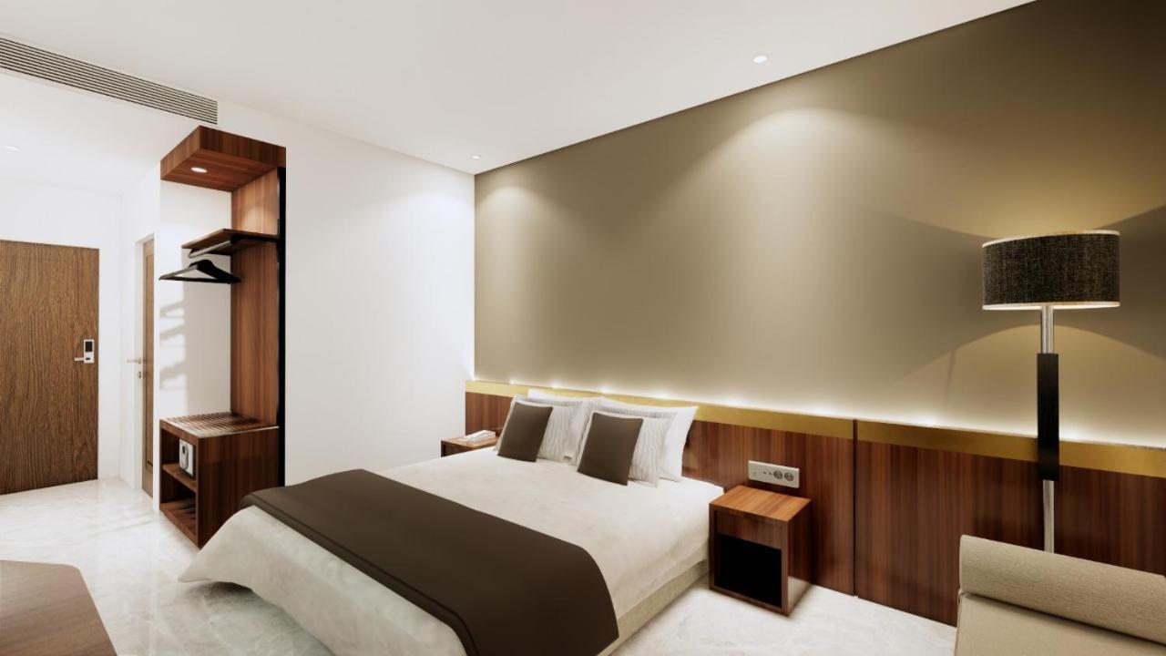 Azana Style Hotel Madura Pamekasan Esterno foto